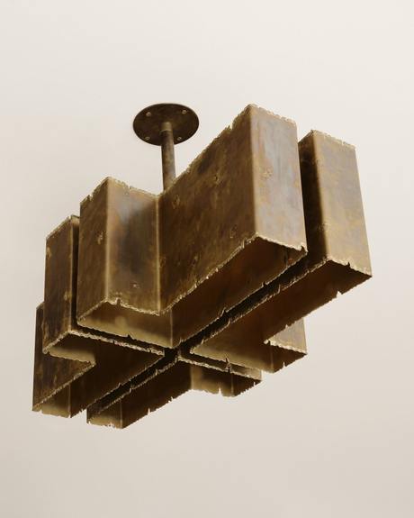 Luminaire en laiton coulé