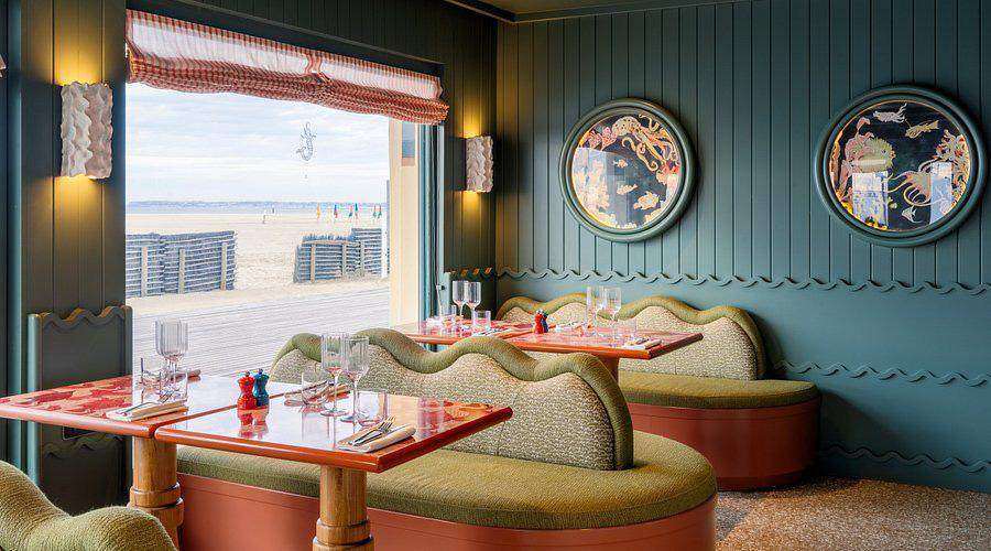 Bar de la Mer — banquette